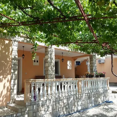 Djonovic Apartments Bar Exterior photo