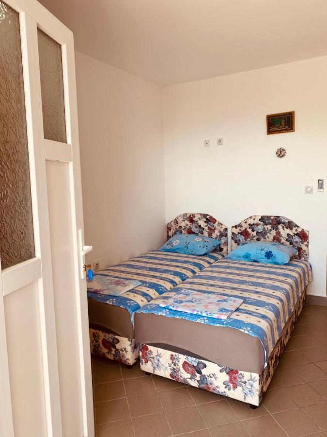 Djonovic Apartment