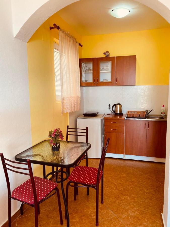 Djonovic Apartment